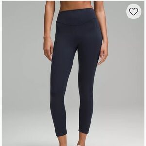 Wunder Under SmoothCover Tight with Pockets 25"